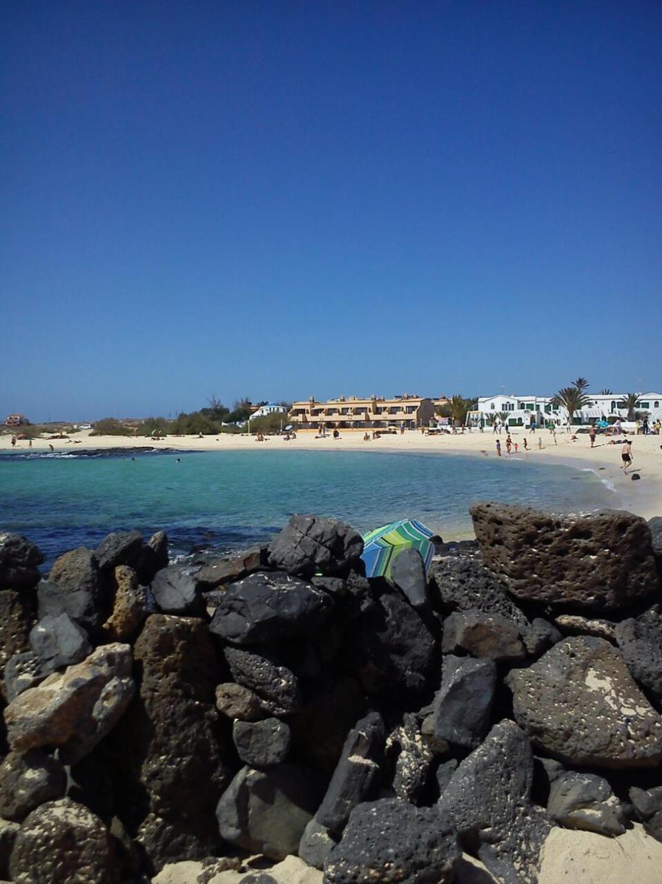 Apartamento Nire Lula en la misma playa Cotillo Exterior foto